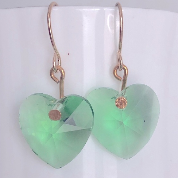 New Sparkling Glass Crystal Dangling Heart Handmade Earrings Pastel Mint Green - Picture 3 of 6